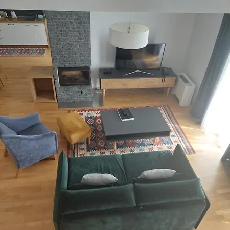 Villa 308 *